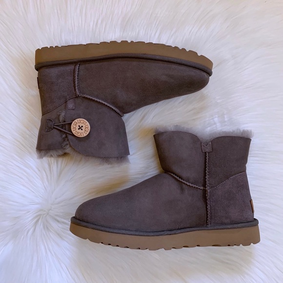 UGG Mole Mini Bailey Button II Boots - Picture 4 of 7